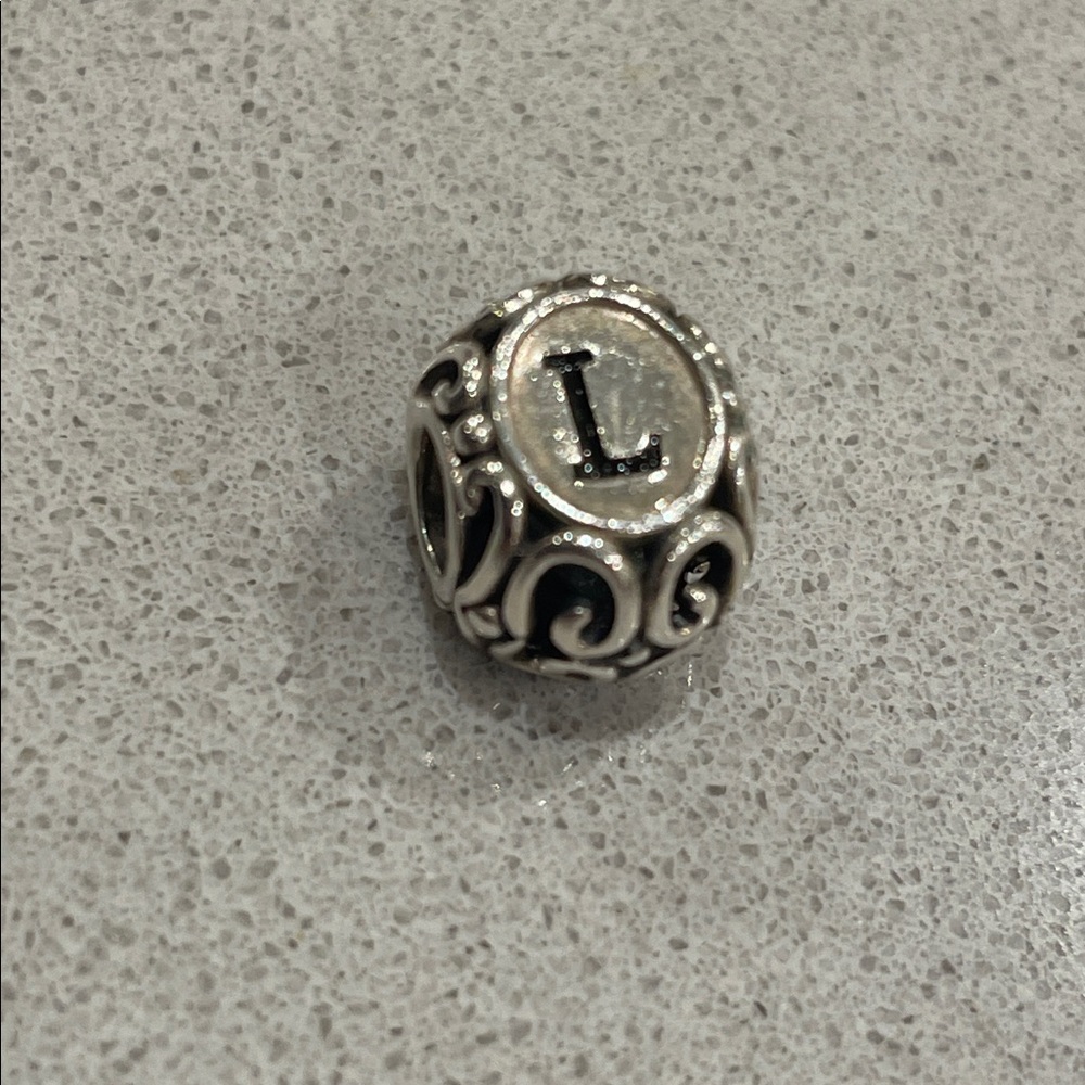 Chamilia initial L - 925 Silver bead charm
